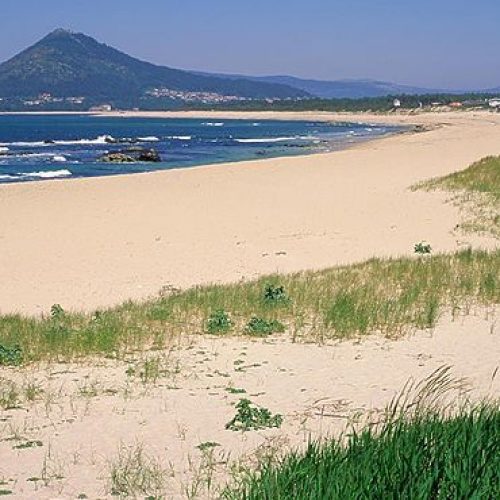 Caminha-Praia-de-Moledo_660x371_0